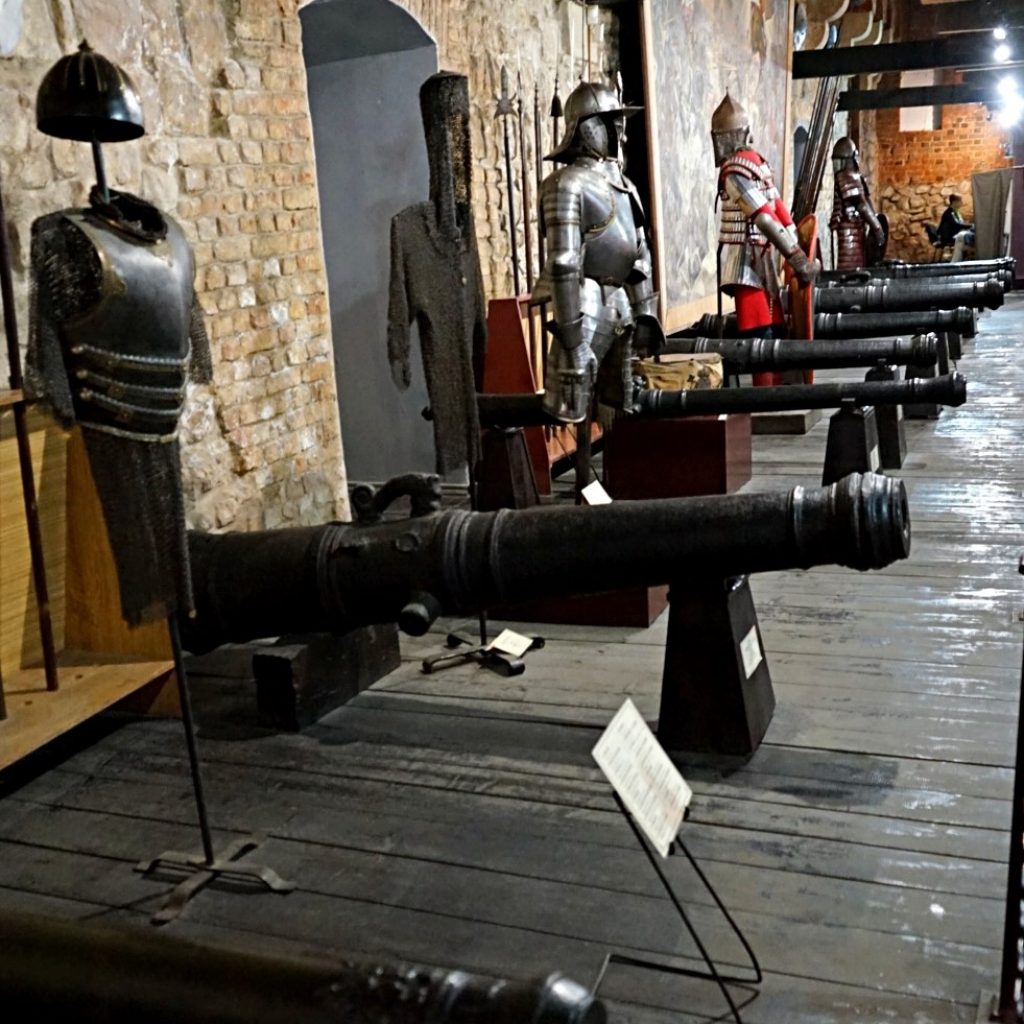 Cannons and armors at the Arsenal 
