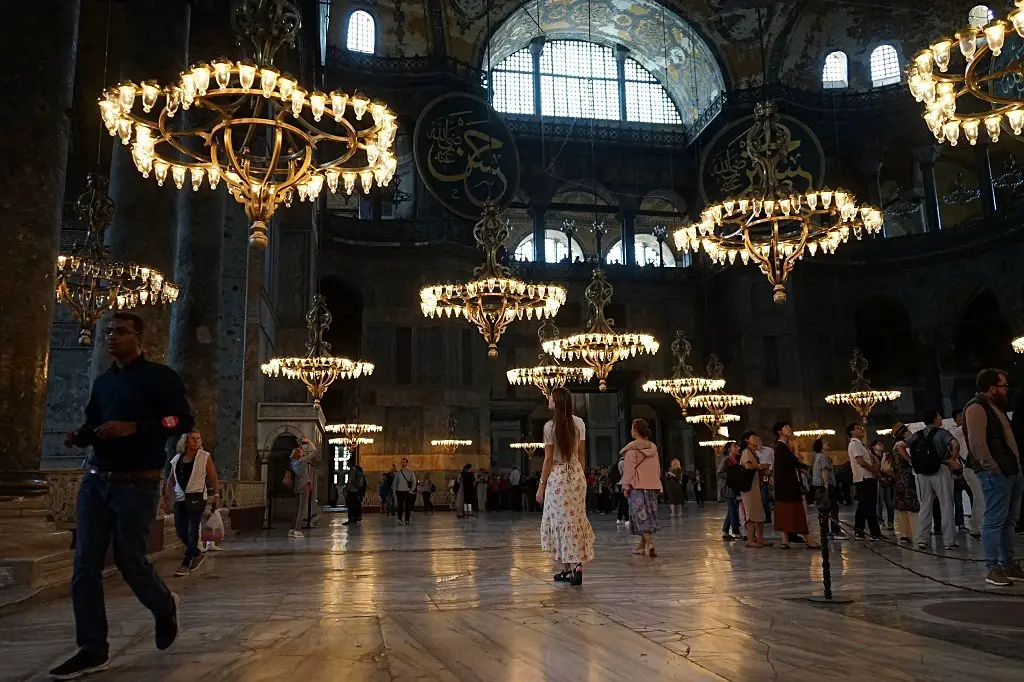 10 Iconic Landmarks in Europe : Hagia Sophia, Turkey