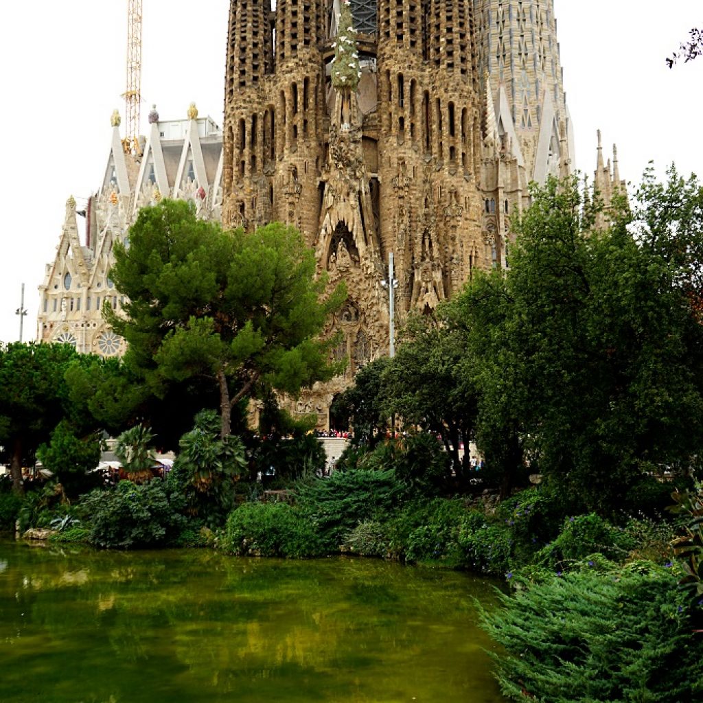 Gaudi Buildings In Barcelona La Sagarda Familia