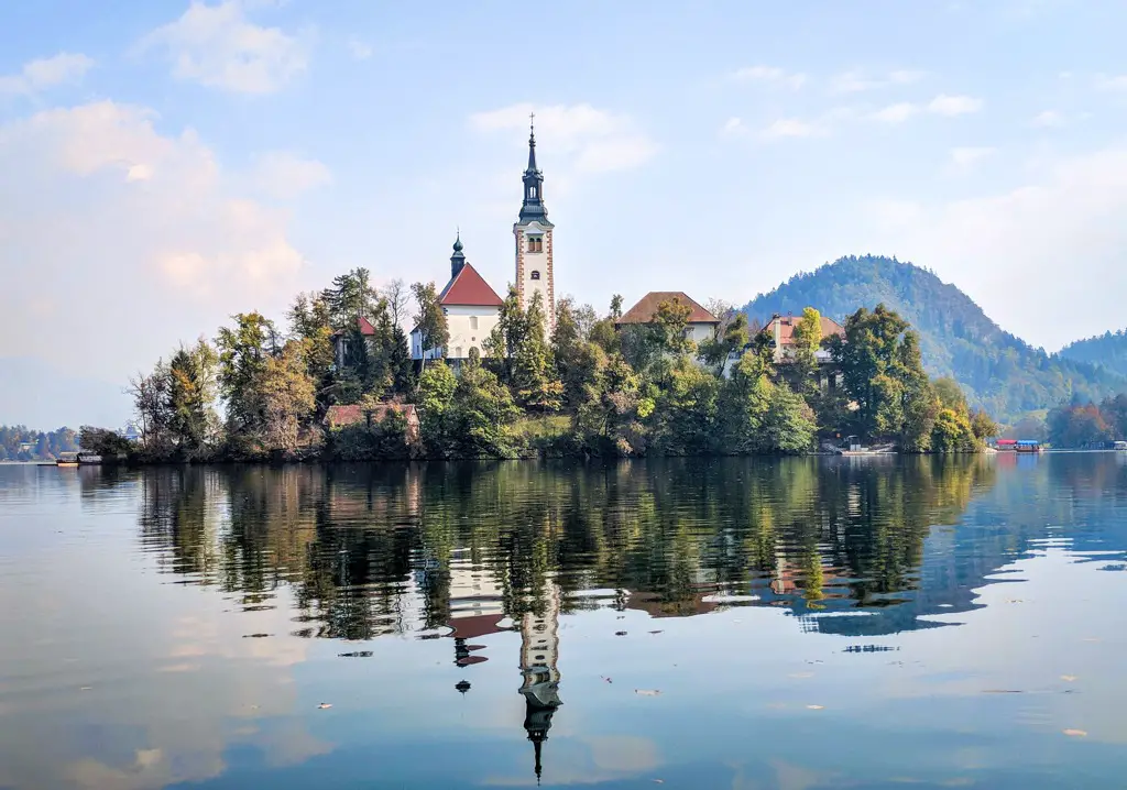 Cheapest way to get to lake Bled