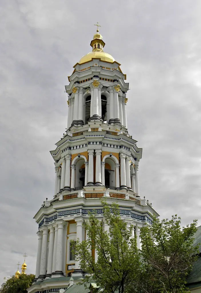 10 Iconic Landmarks in Europe : Kyiv Pecherska Lavra, Ukraine