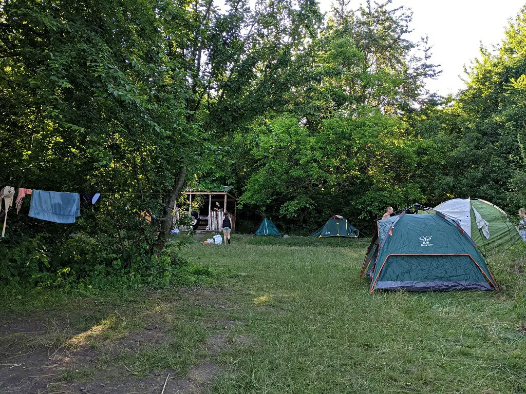 Camping in Bakota