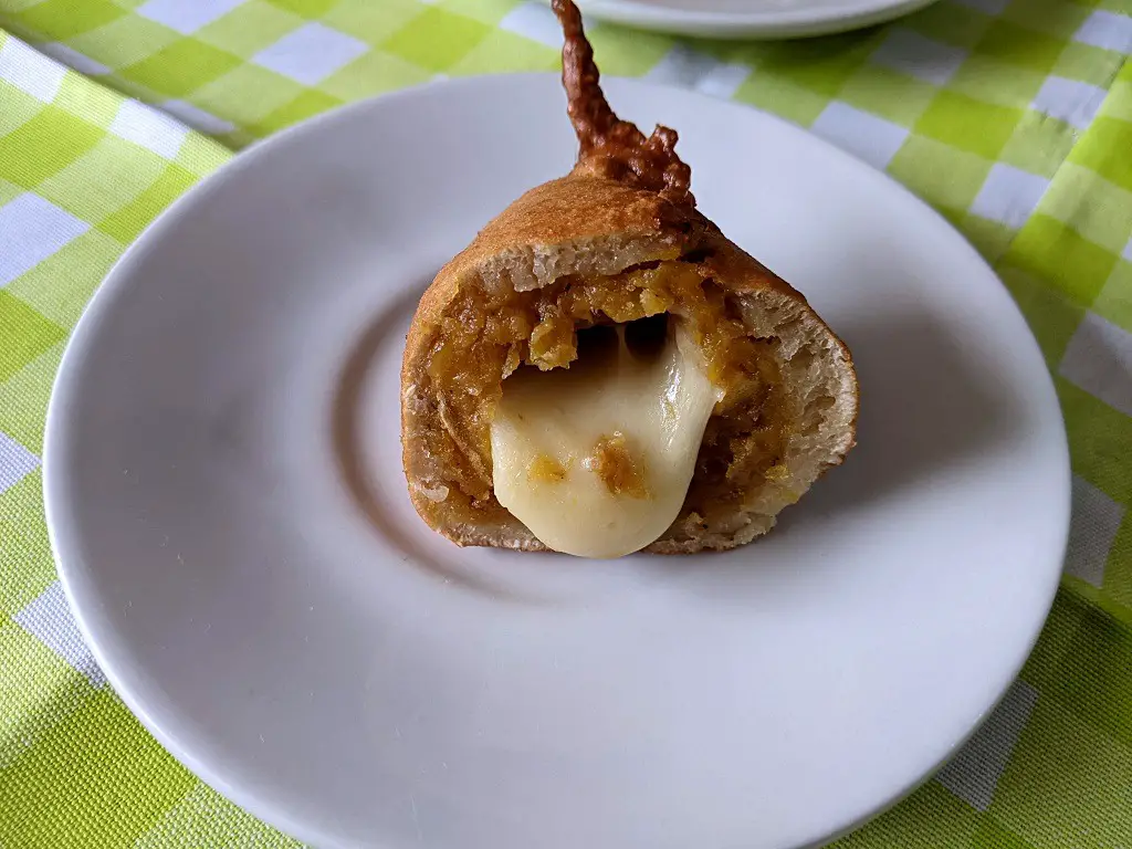 Review: Food Tour in Bogota, Colombia: Aborrajado Colombianos