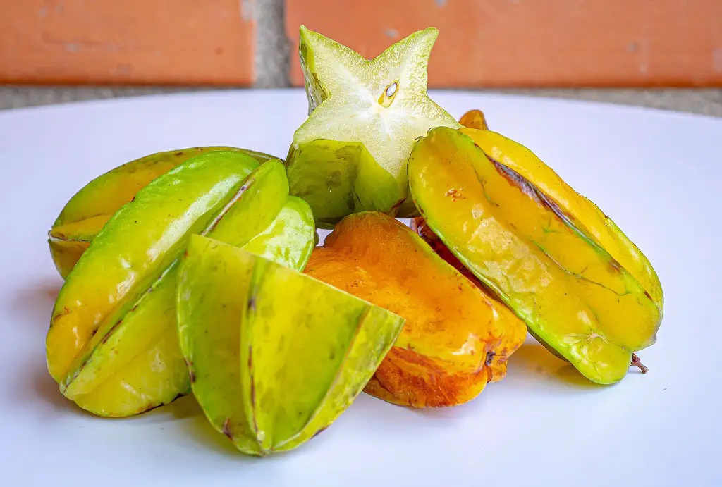 Must Try Fruit In Colombia