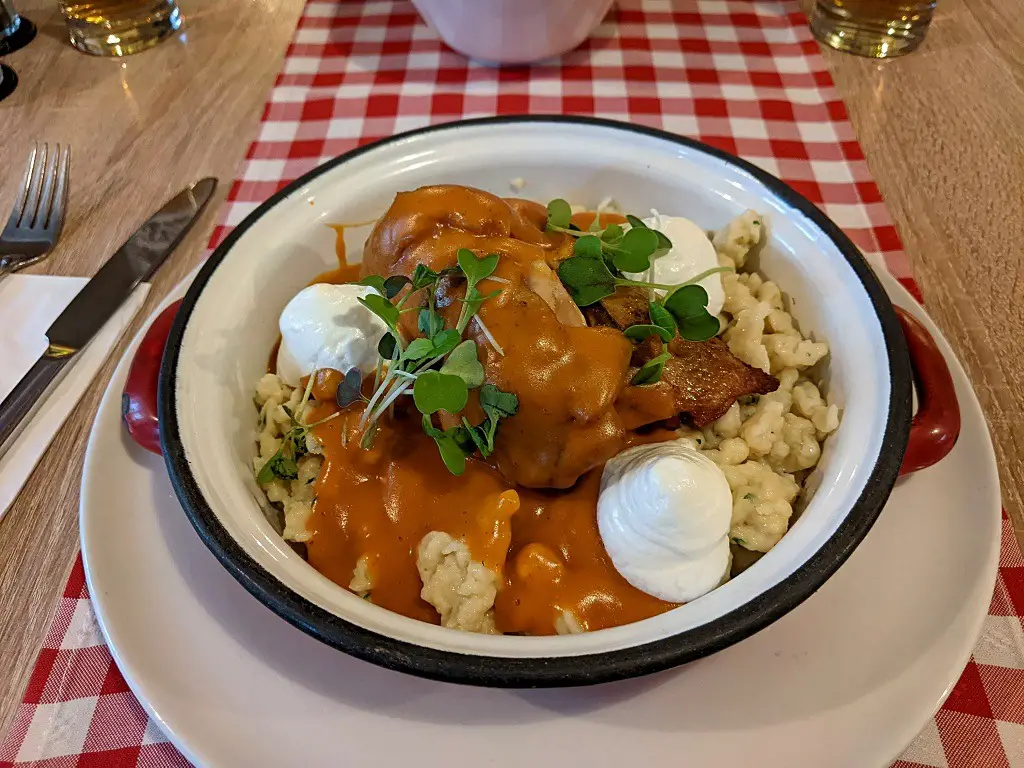 Must Try Food In Hungary: Chicken Paprikash (Csirke Paprikás)