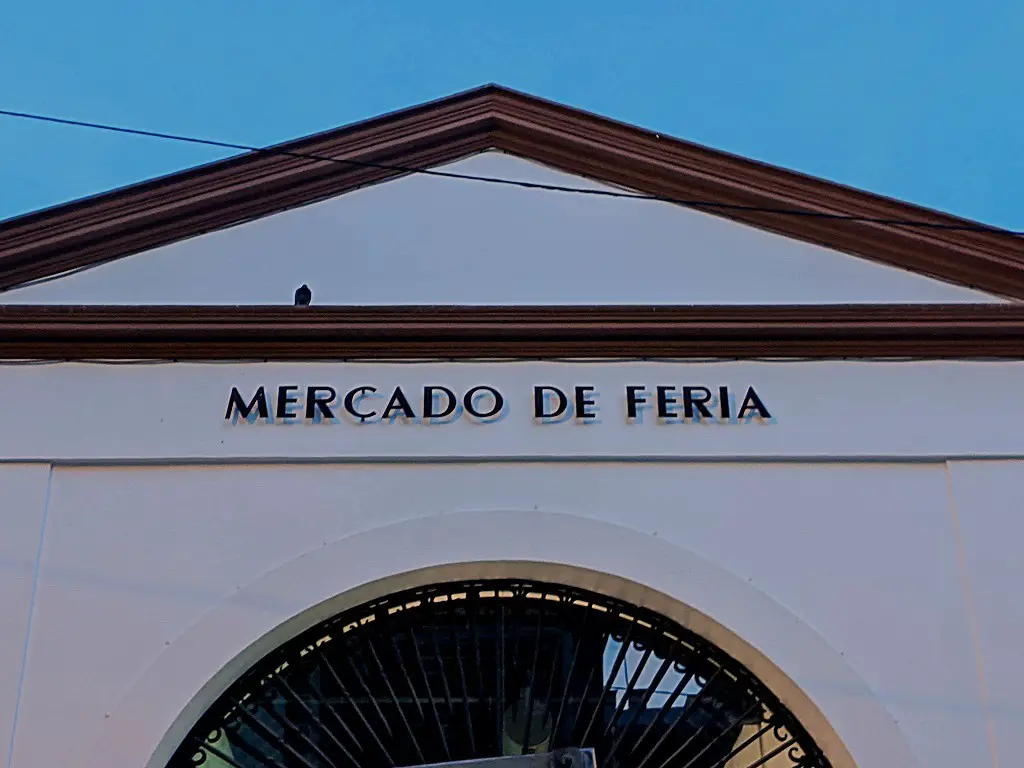 Guide to Seville: Mercado de Feria