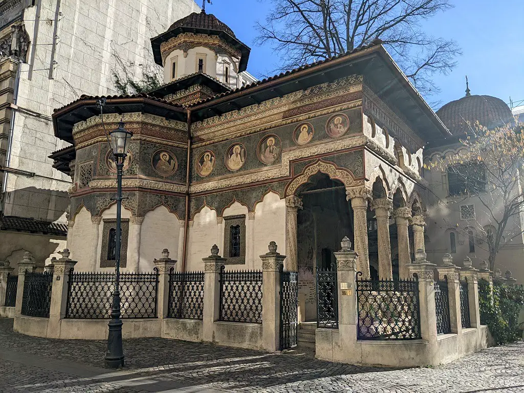 Things To Do In Bucharest, Romania: Stavropoleos Church