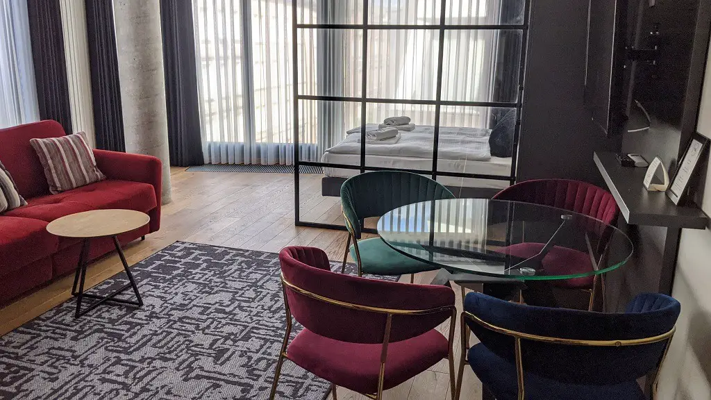 hotel-review-aparthotel-inspire-miodova-residence-in-krakow-poland