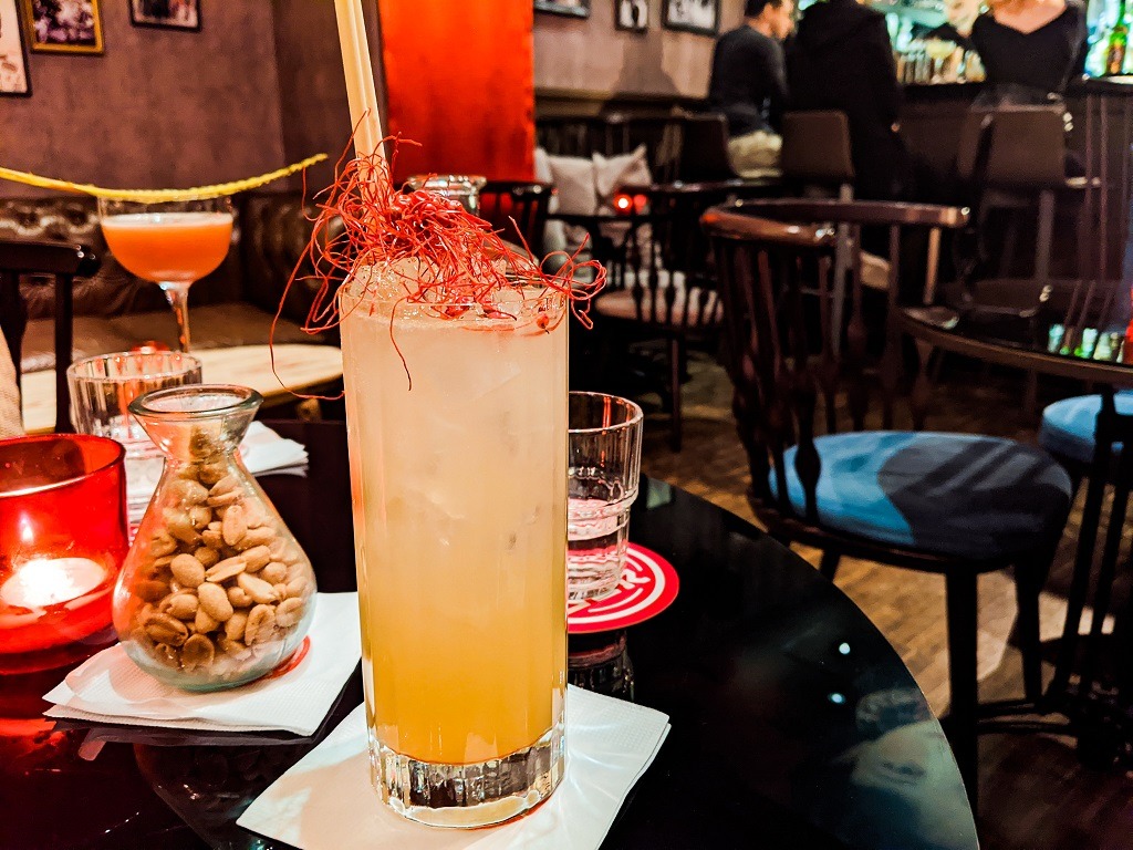 Best Cocktail Bars In Budapest: Tuk Tuk Bar