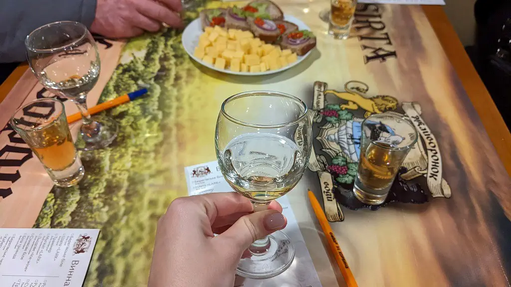 Wine tasting Zhayvoronok