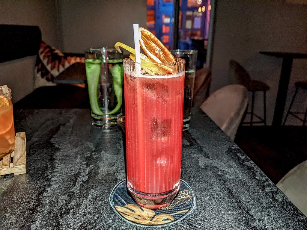 Warm Up Cocktail Bar